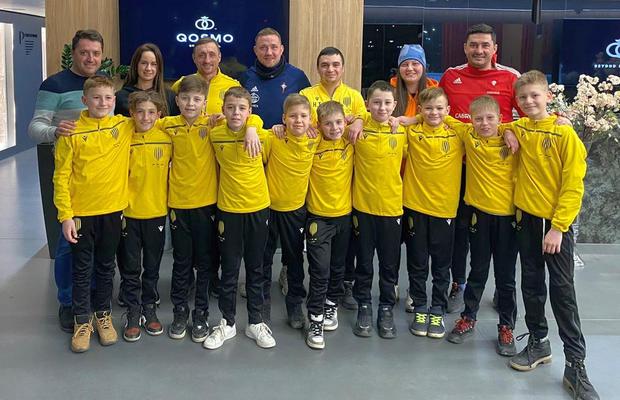 I-a prins războiul la Brașov și s-au refugiat în fotbal » 11 puști din Ucraina nu se mai pot întoarce acasă din cauza invaziei pornite de Rusia