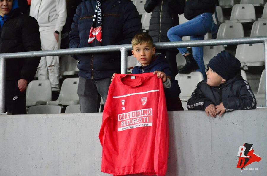 FOTO: Alexandra Șoigan, pentru Radio Dinamo O legătură indestructibilă