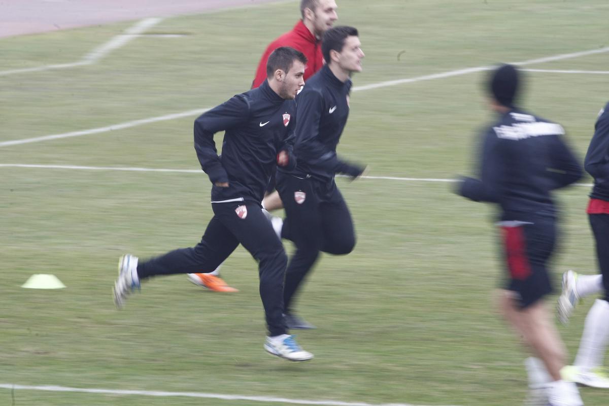 Fosta speranță a lui Dinamo povestește cum petrecea în club alături de N'Doye: „Și dacă pierdea nopțile, era cel mai bun”