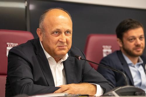 Dan Șucu, principalul finanțator al Rapidului, a emis un comunicat virulent înainte meciului cu FC Botoșani. Omul de afaceri pune presiune pe arbitraj.