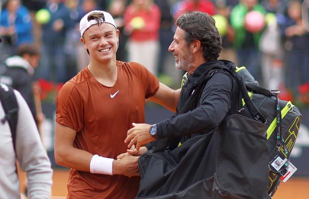 Holger Rune, provocat după ce a revenit la Mouratoglou: „Șocant. Întreab-o pe Simona Halep” » Cum a răspuns sportivul