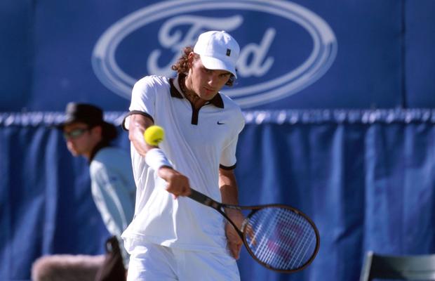 Amintirea inedită a unui fost număr 5 ATP despre Roger Federer: „Tipul ăsta e slab rău, nu știe deloc să lovească reverul!”