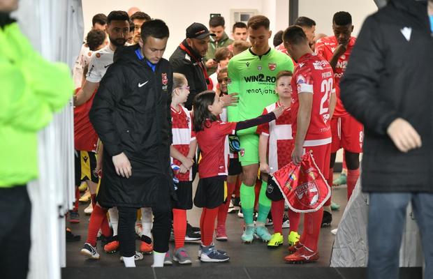 Încă un arbitru refuzat în Superligă: „Să se dea bolnav dacă va fi delegat la meciurile noastre!”