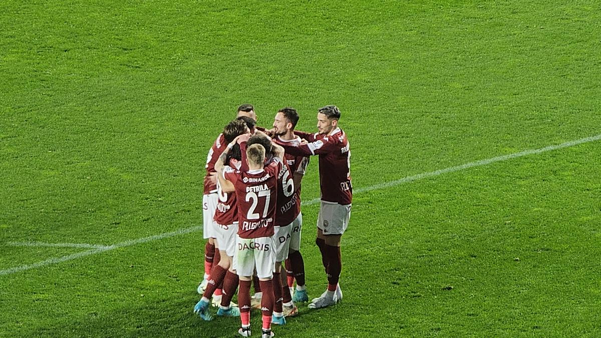 Rrahmani și Borza, goluri în primul sfert de oră din Rapid - UTA