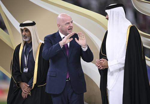 „FIFA Series” este noul proiect pus la cale de forul care guvernează fotbalul mondial. Va fi vorba despre o serie de meciuri amicale programate în luna martie a fiecărui an. Algeria, Azerbaidjan, Arabia Saudită și Sri Lanka vor găzdui turneele de probă.