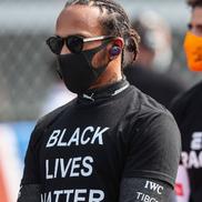 Lewis Hamilton și mesajele pe care le-a afișat de-a lungul timpului pe marile scene din Formula 1 / Sursă foto: Imago Images