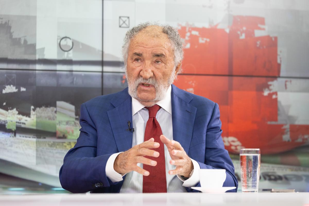 Ion Țiriac e Top Gun: „Mi-am cumpărat un avion care aterizează în curte la mine” » Testele spectaculoase pe care le face și de ce nu pilotează niciodată elicopterul pe care-l deține