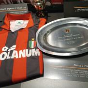 Platoul din finala Cupei Campionilor Europeni, Steaua - AC Milan, expus la muzeul stadionului San Siro din Milano. Foto: GSP