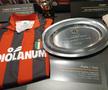 Platoul din finala Cupei Campionilor Europeni, Steaua - AC Milan, expus la muzeul stadionului San Siro din Milano. Foto: GSP