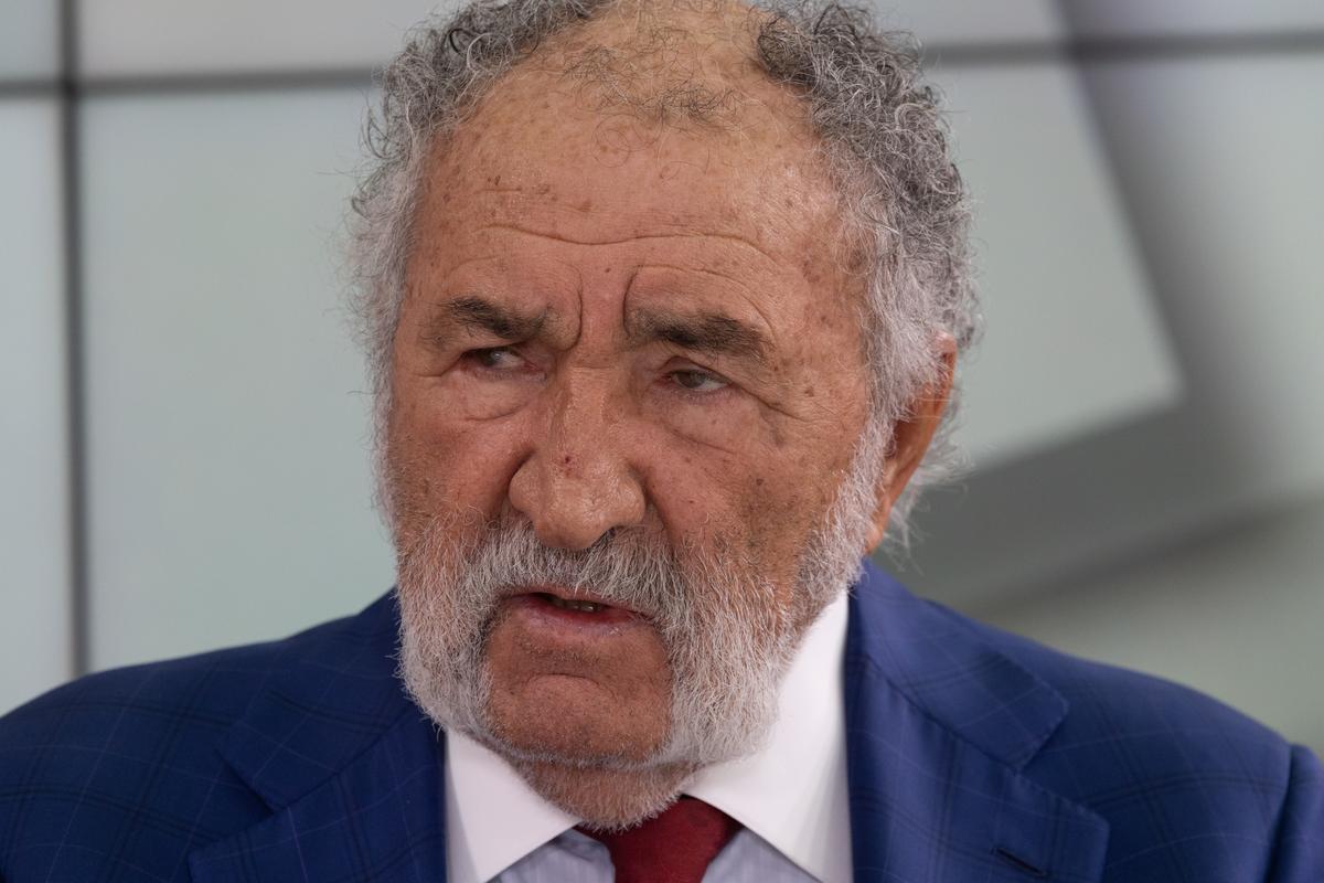 Ion Țiriac e Top Gun: „Mi-am cumpărat un avion care aterizează în curte la mine” » Testele spectaculoase pe care le face și de ce nu pilotează niciodată elicopterul pe care-l deține