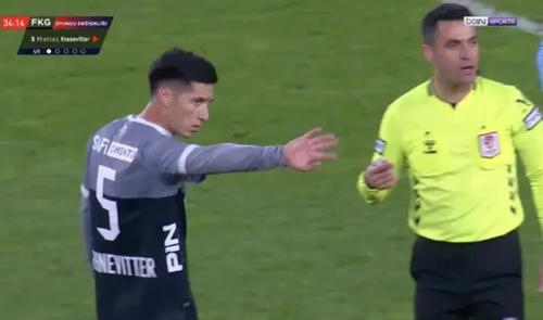 Matias Kranevitter face semn către banca de rezerve că vrea să continue în meciul Trabzonspor - Karagumruk 3-1 / Foto: X