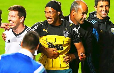 NU Maradona, NU Cruyff, NU Ronaldinho! Cine a fost votat fotbalistul cu cel mai bun dribling din istorie!