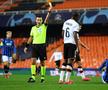 Ovidiu Hațegan a condus meciul Valencia - Atalanta. foto: Gulvier/Getty Images