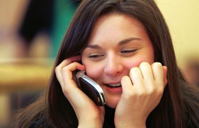 COVID-19 / Avertismentul lui Adrian Streinu Cercel: „Luăm virusul și îl ducem cu telefoanele mobile pe față”