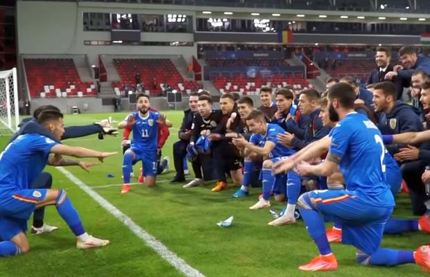 „Tricolorii”, euforici după victoria de la Budapesta » Ciuleandra pe gazon + Discurs emoționant al lui Mutu