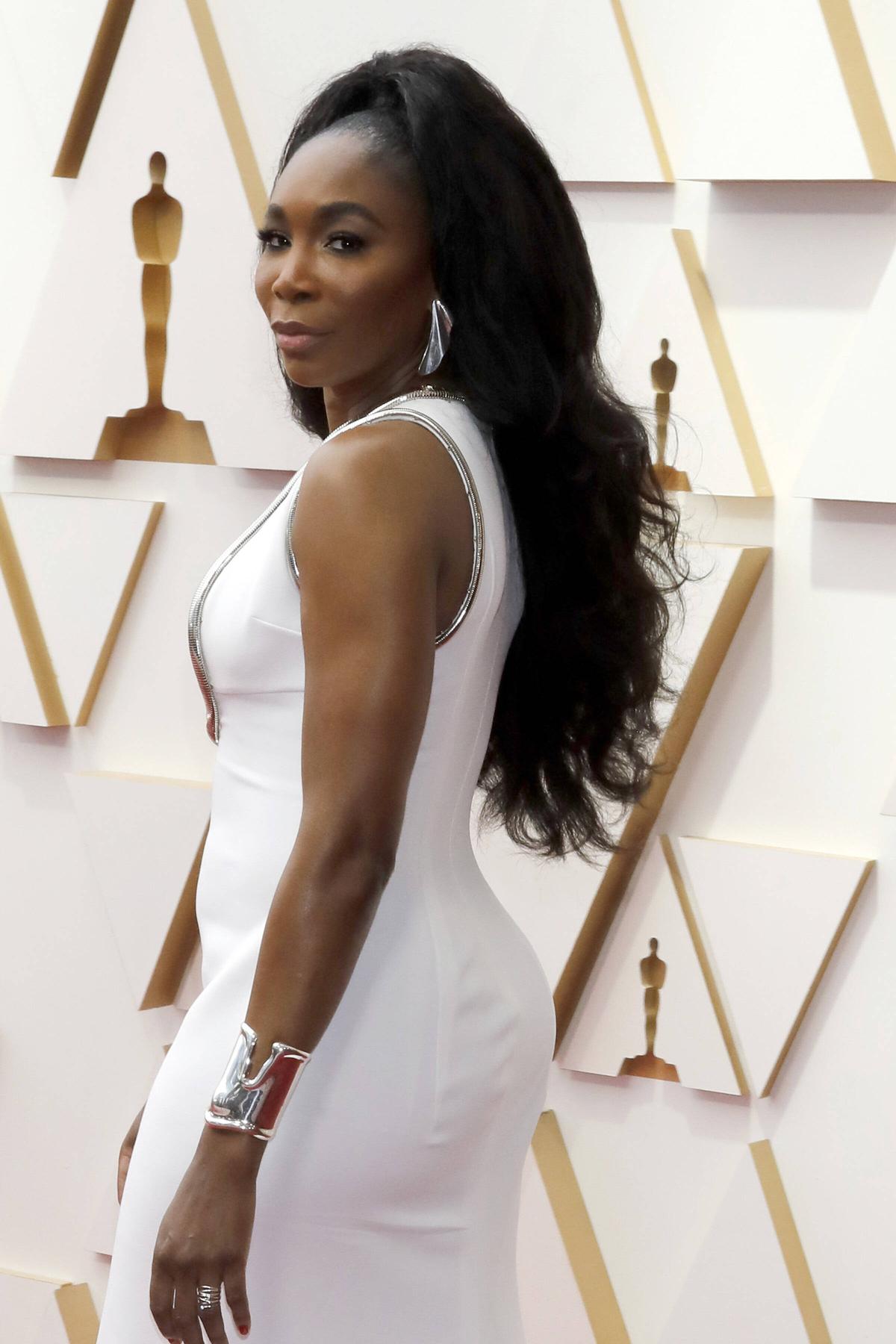 Serena Williams, reacție virală după ce Will Smith l-a pălmuit pe Chris Rock la Gala Premiilor Oscar: „A trebuit să-mi pun băutura jos”