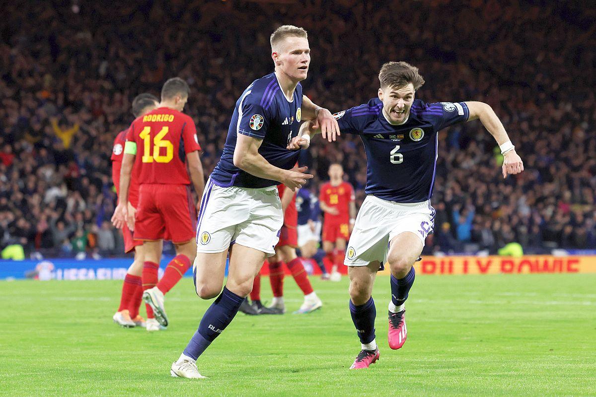 Preliminarii EURO 2024 - imaginile serii (28 martie 2023)