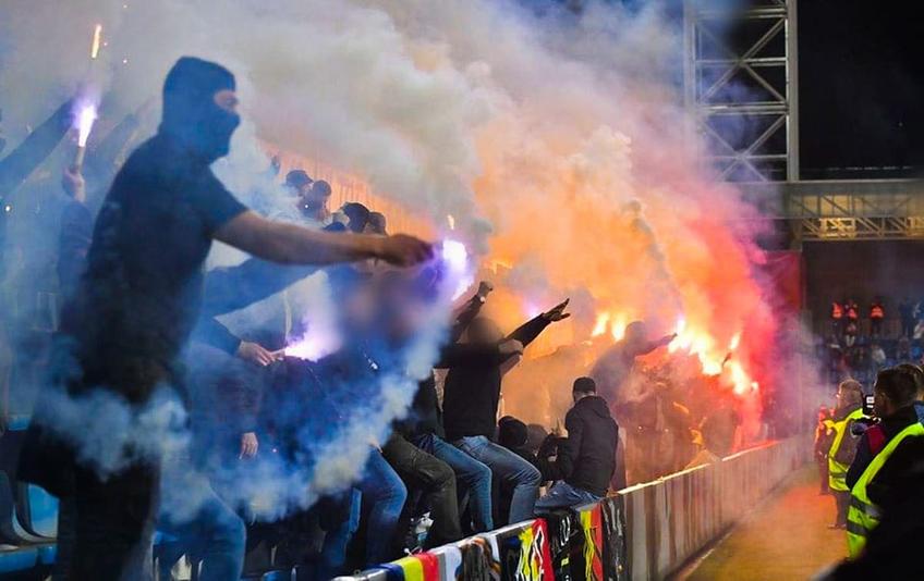 UEFA a deschis deja procedura disciplinară împotriva României, pentru evenimentele din galerie întâmplate la meciul cu Andorra (2-0).