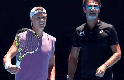 „Mă văd în Top 3 și vreau să câștig la Roland Garros” » Protejatul lui Mouratoglou, eliminat de la Miami la doar o zi după ce uimise cu declarațiile sale