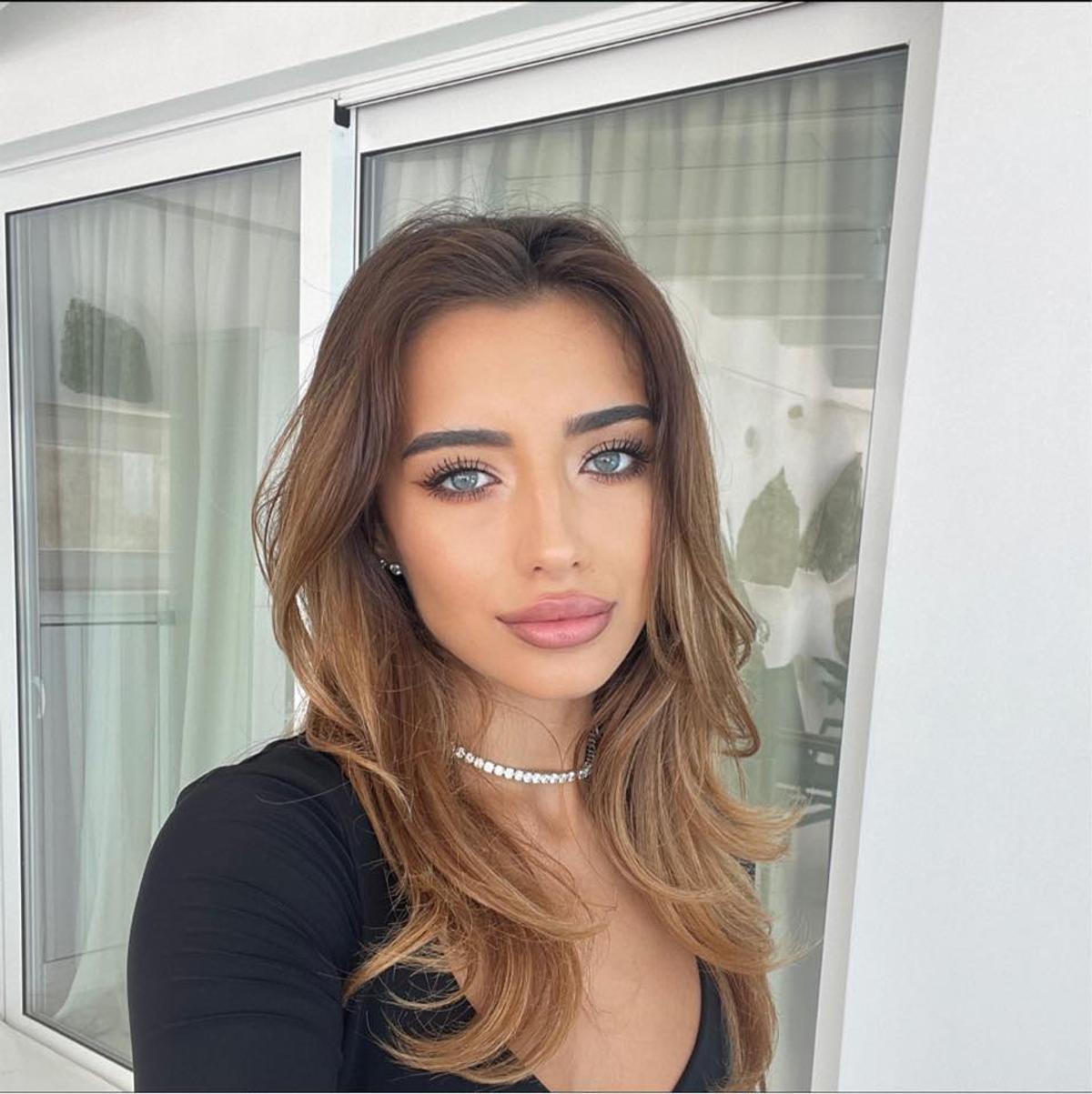 Alexandra Ionela Grigoriță! Cine e tânăra, fostă Miss Arad, care l-a sedus definitiv pe Dennis Man