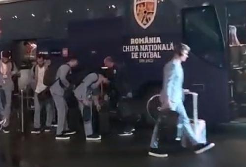 Delegația „tricoloră” a ajuns la Arena Națională cu o oră și jumătate înaintea meciului cu Belarus, al doilea din preliminariile EURO 2024.