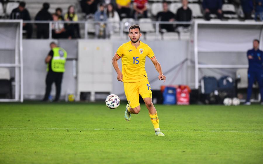 Sergiu Rimovecz a fost integralist în victoria României U20 în fața reprezentativei similare a Angliei, în Liga Elitelor, scor 2-0 „Viitorul Chivu”? Are 20 de ani și impresionează: „Au întrebat de el 2-3 echipe”