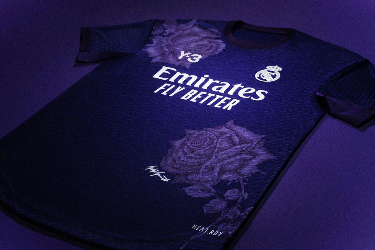 Real Madrid și-a lansat un nou echipament de culoare mov