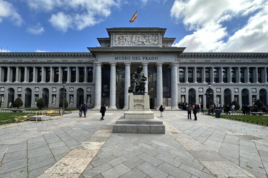 Muzeul Prado Cinci experienţe de top pe care Horaţiu Holdovan le poate trăi la Madrid: de la Frank Sinatra la tricoul lui Il Luce oferit lui Pele