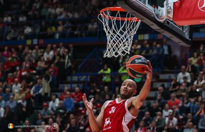 Luptă încinsă sub panourile din Euroliga masculină de baschet. Activează Modul Multiplu pe Betano pentru un posibil extra câștig de până la 70 la sută