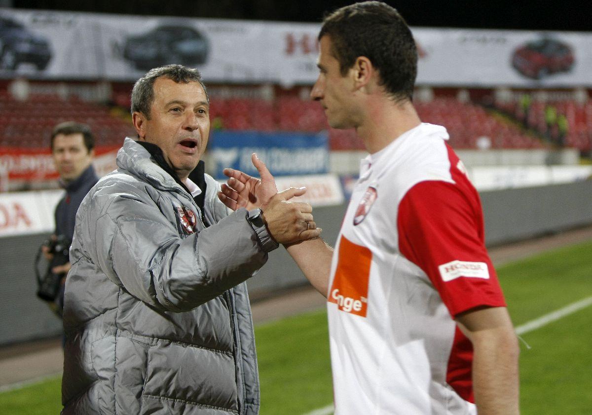 Imagini cu Silviu Izvoranu din perioada Dinamo » Fotografii de colecție din arhiva GSP