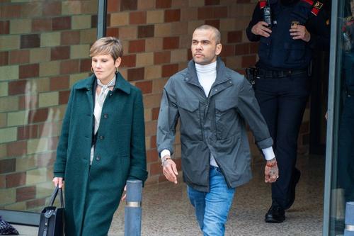 Dani Alves, la ieșirea din închisoare/ foto Imago Images