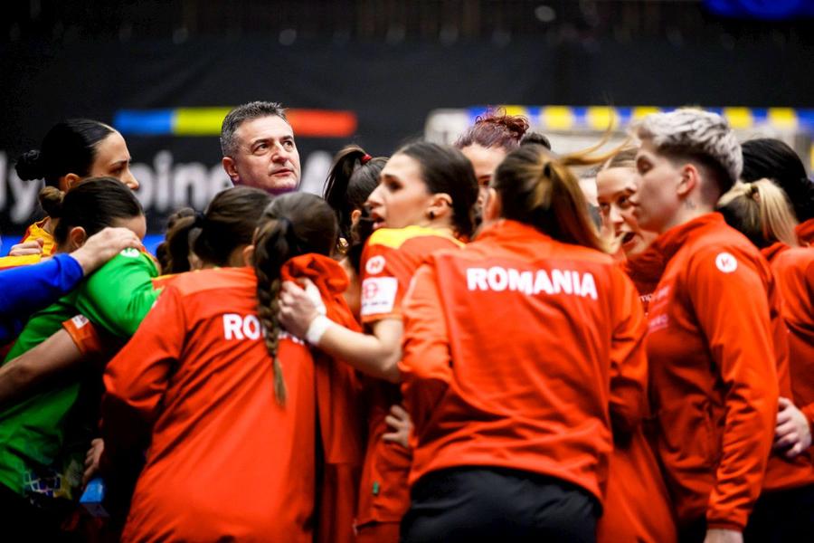 Florentin Pera ar putea pleca de la naționala României Federația de handbal nu acceptă înțelegerea dintre Florentin Pera și SCM Rm. Vâlcea! Se pregătește o mutare incredibilă: au găsit deja un nou selecționer