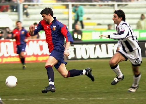 Adrian Mihalcea în perioada în care evolua pentru Genoa