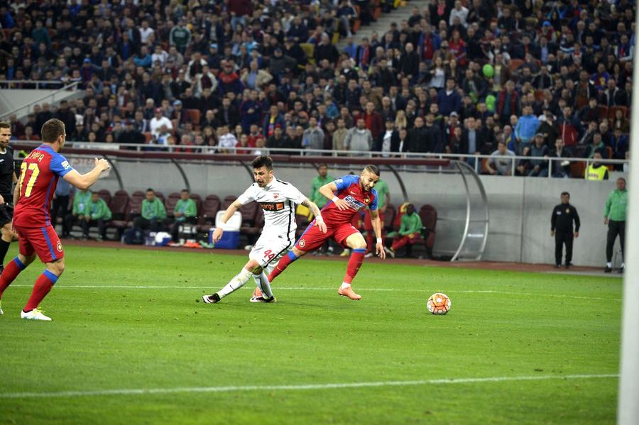 FCSB - Dinamo în play-off-ul din 2016 / foto: arhivă GSP Revine coșmarul FCSB » Când roș-albaștrii au pierdut titlul dramatic, iar Becali a luat o decizie disperată