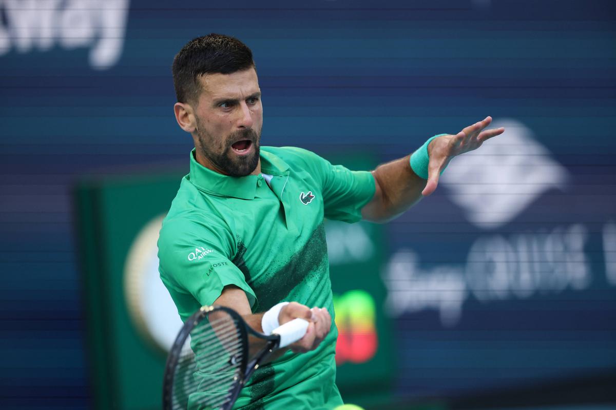 Novak Djokovic, victorie în două seturi cu Sebastian Korda