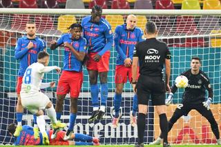Cei 4 jucători care NU au prins lotul celor de la FCSB pentru sezonul de Superliga: cum arată lista finală