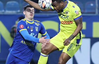 Unirea Slobozia - Petrolul Ploiești 0-0 » Două eliminări și un singur șut pe poartă la Clinceni
