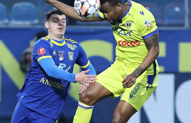 Unirea Slobozia - Petrolul Ploiești 0-0 » Două eliminări și un singur șut pe poartă la Clinceni