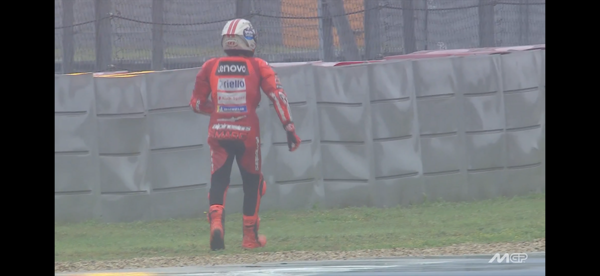 Franco Morbidelli a „zburat” pe ploaie! Marc Marquez a avut prima sa căzătură din acest sezon de MotoGP