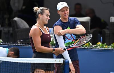 Jannik Sinner și Aryna Sabalenka, la o victorie distanță de o performanță pe care puțini jucători de tenis au reușit-o