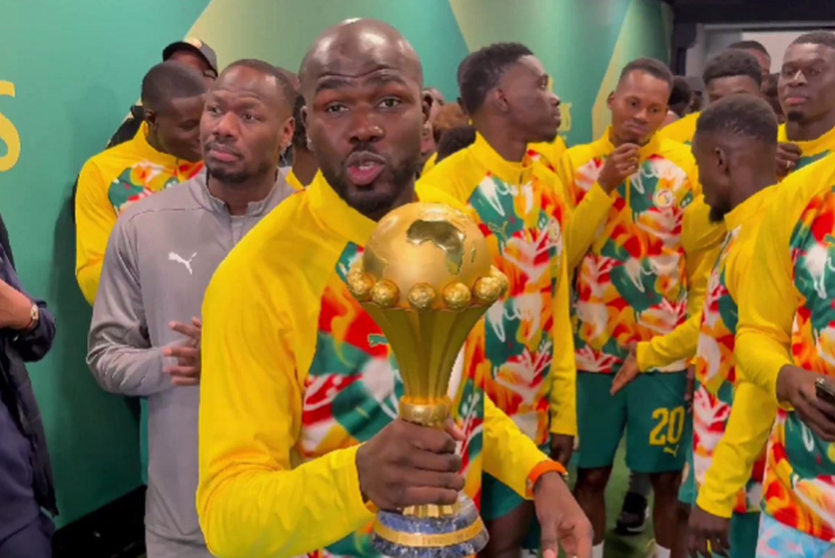 Senegal a adus trofeul Cupei Africii în Europa: paradă în fața a 70.000 spectatori