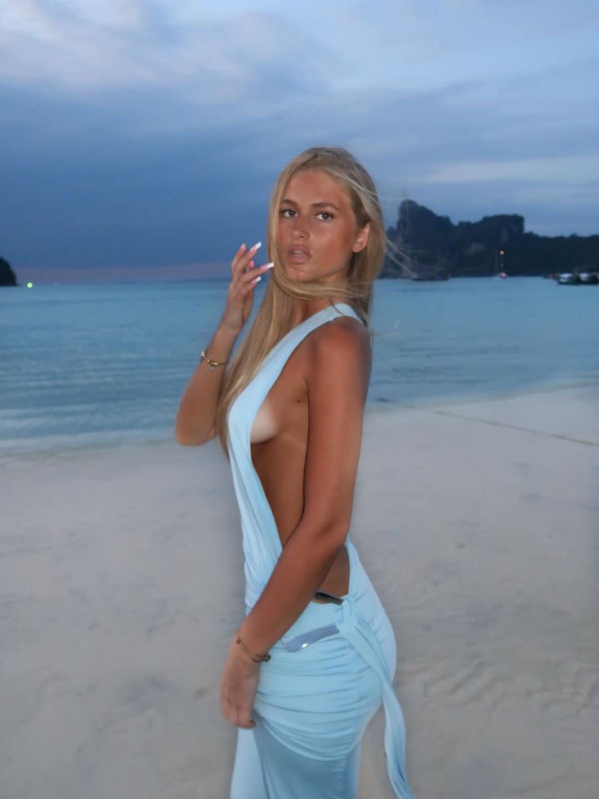 Zoe Elena l-a cucerit pe cel mai în vogă tânăr fotbalist din Liga Campionilor