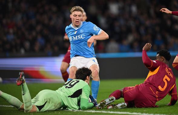 Caz unic pe masa FIFA » Cer derogare pentru titularul din Serie A, „blocat” de regulamente pentru doar patru zile!