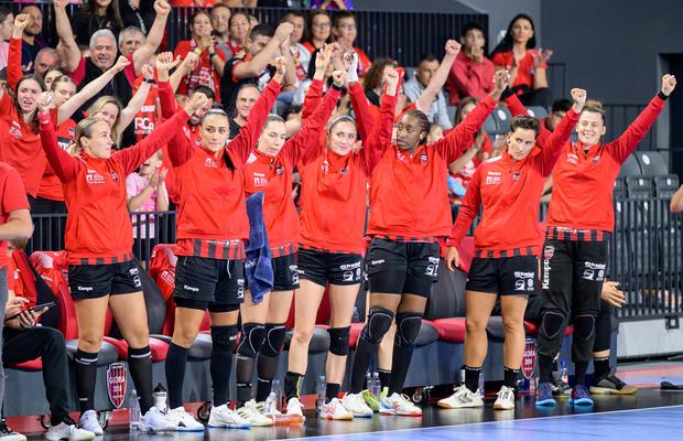 Gloria Bistrița s-a calificat într-un mod FABULOS în „sferturile” Ligii Campionilor! So Delgado, prestație rar văzută în handbal + următoarea adversară