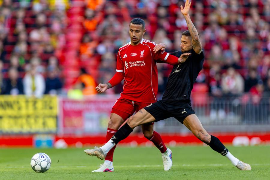 Thiago a izbucnit în lacrimi în minutul 20 al meciului caritabil dintre Liverpool și Borussia Dortmund