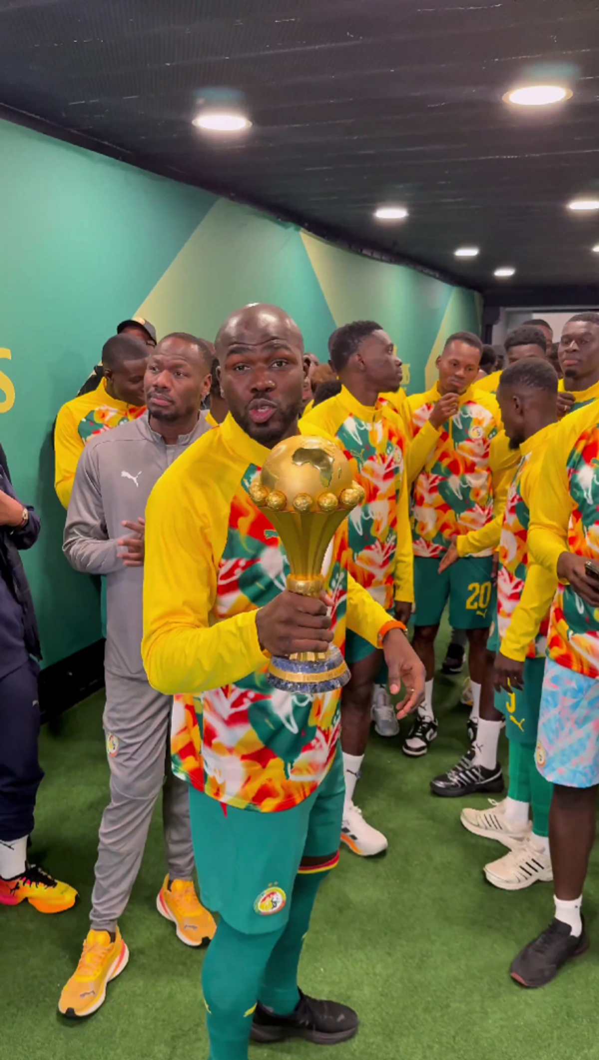 Senegal a adus trofeul Cupei Africii în Europa: paradă în fața a 70.000 spectatori