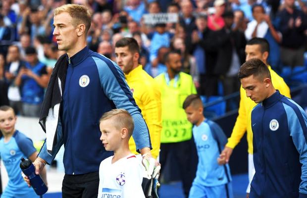 Joe Hart dezvăluie dialogul purtat cu Pep Guardiola înaintea meciului cu FCSB: „Ascultă, tu eşti managerul!”