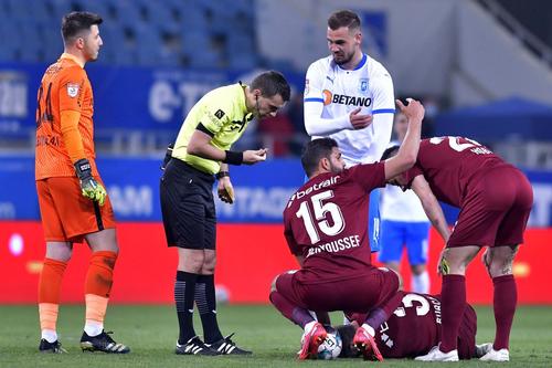 Cristian Bălgrădean (primul din stânga) a contractat COVID-19 // foto: Imago