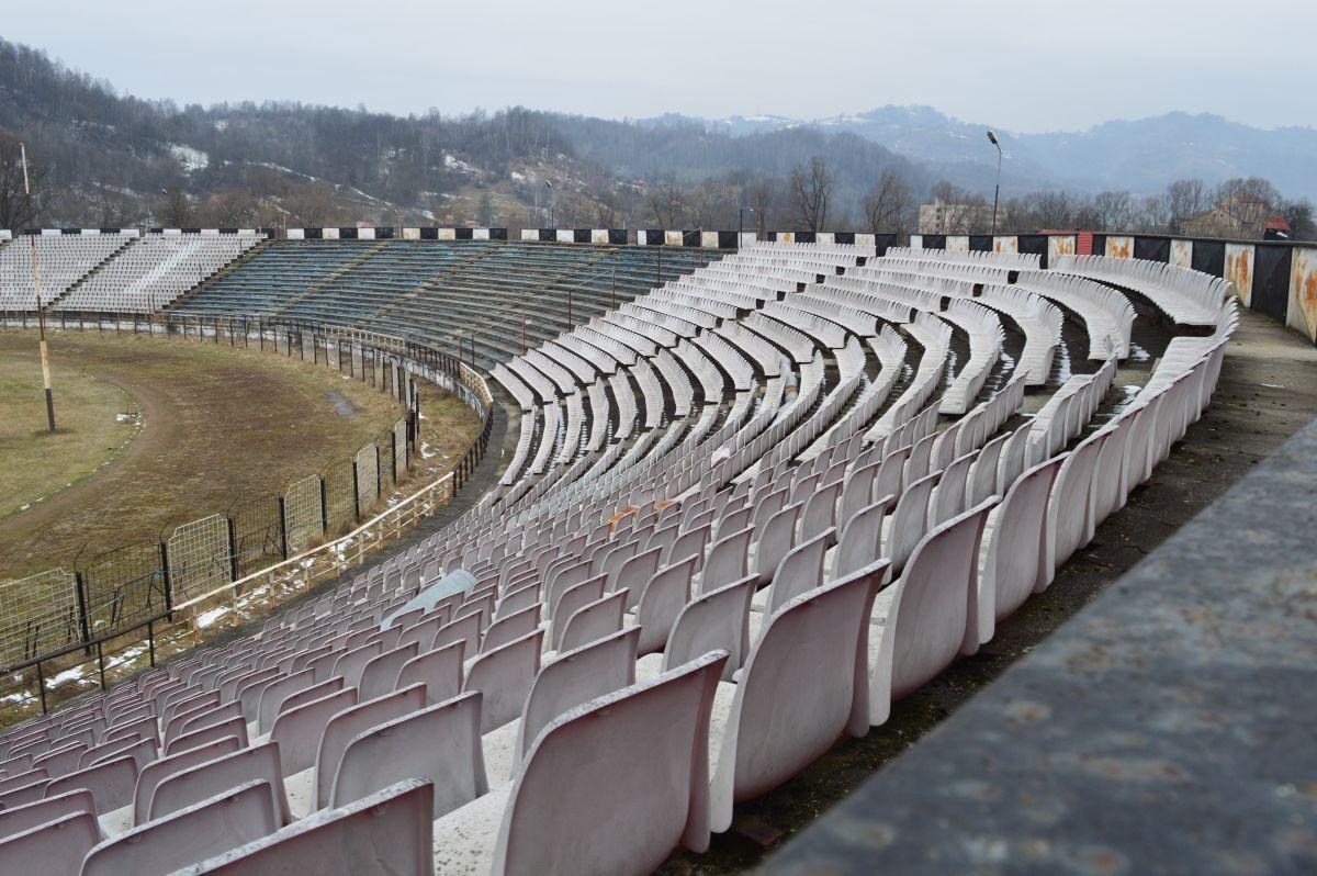 STADION JIUL PETROȘANI