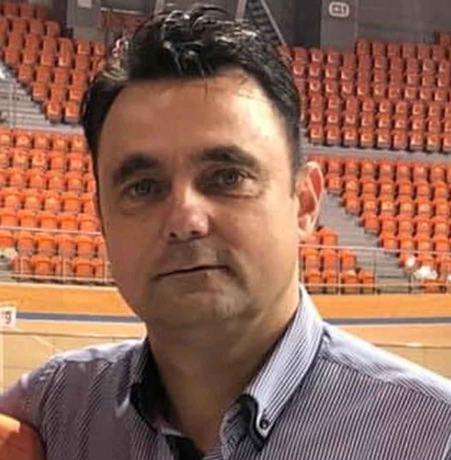 Laszlo Lukacs Toți oamenii ministrului: un fost polițist, un mecanic, o poetă și o actriță » Novak și-a angajat pe post de sfătuitori la MTS o mulțime de prieteni și parteneri de afaceri